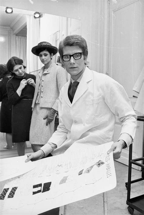 cuộc đời của yves saint laurent|yves st laurent wiki.